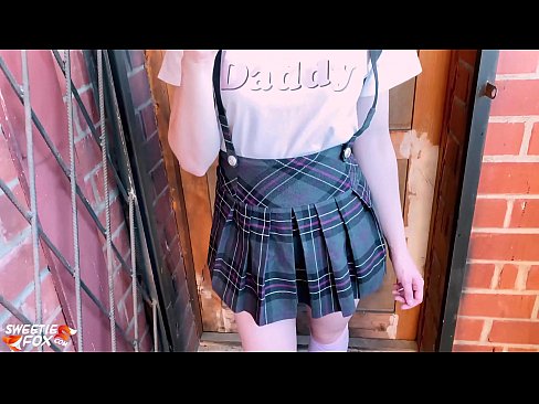 ❤️ Schoolgirl buruja rẹ dick jinna ati fokii dipo ti awọn kilasi. ❤️  Ibalopo